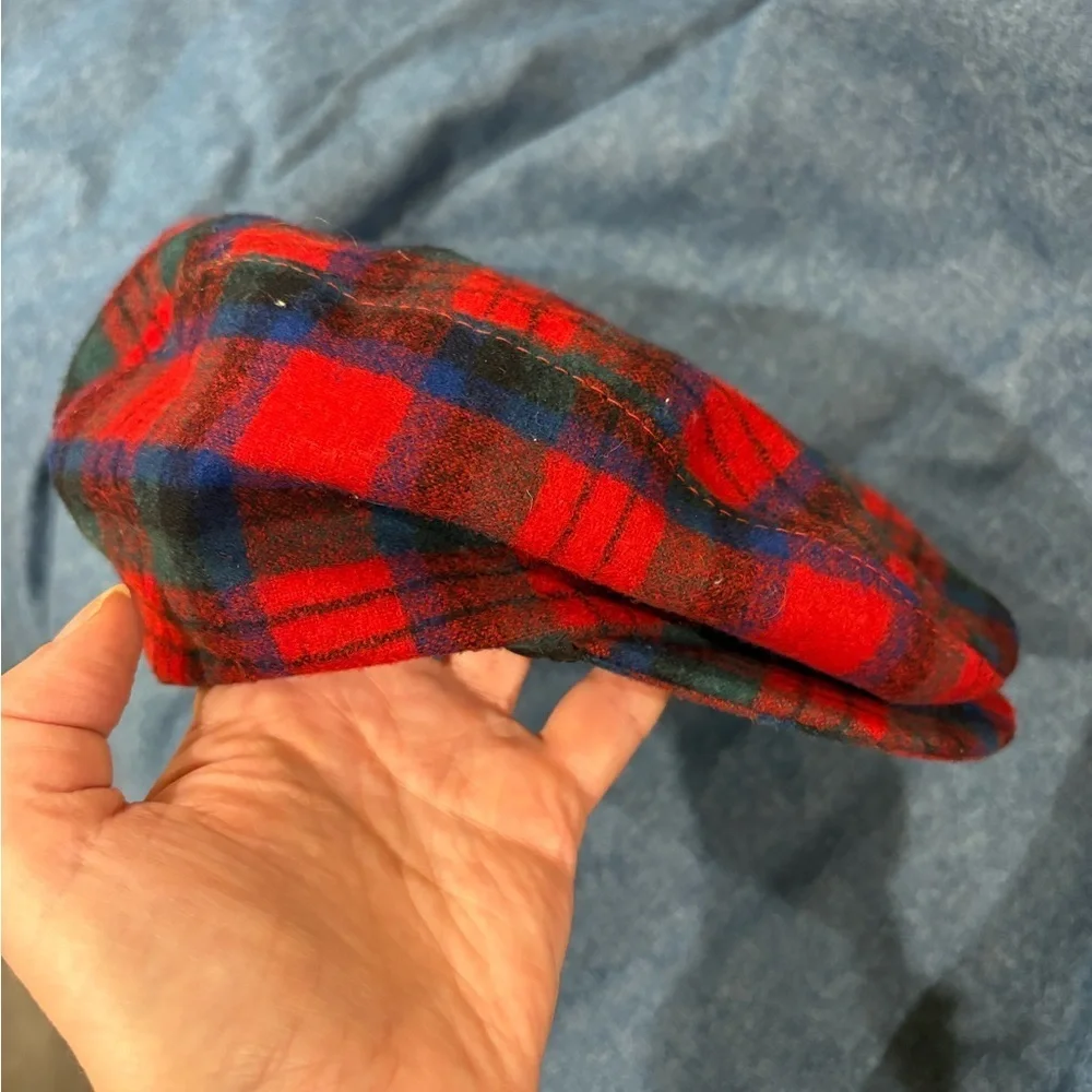 Pendleton vintage newsboy red tartan plaid wool cap hat sz M men women unisex